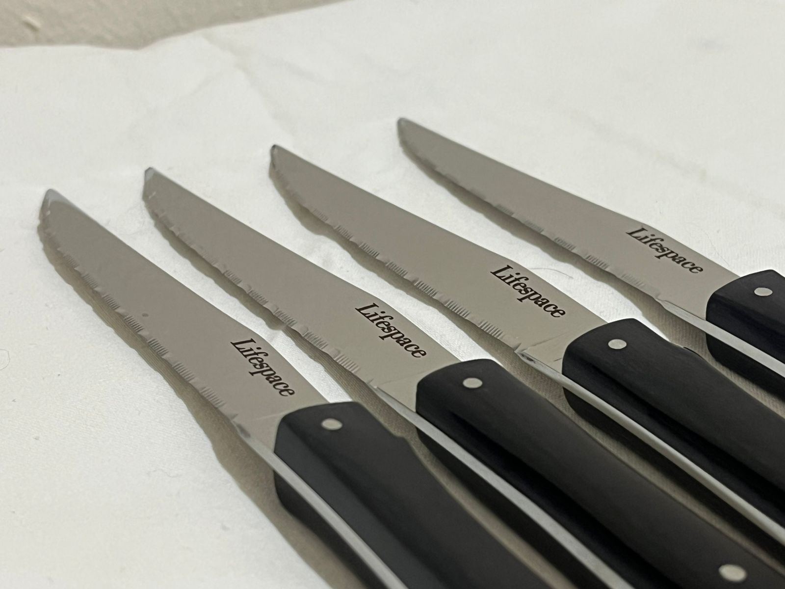 Lifespace 'Laguiole' 4-Piece Steak Knife Set in a Gift Box
