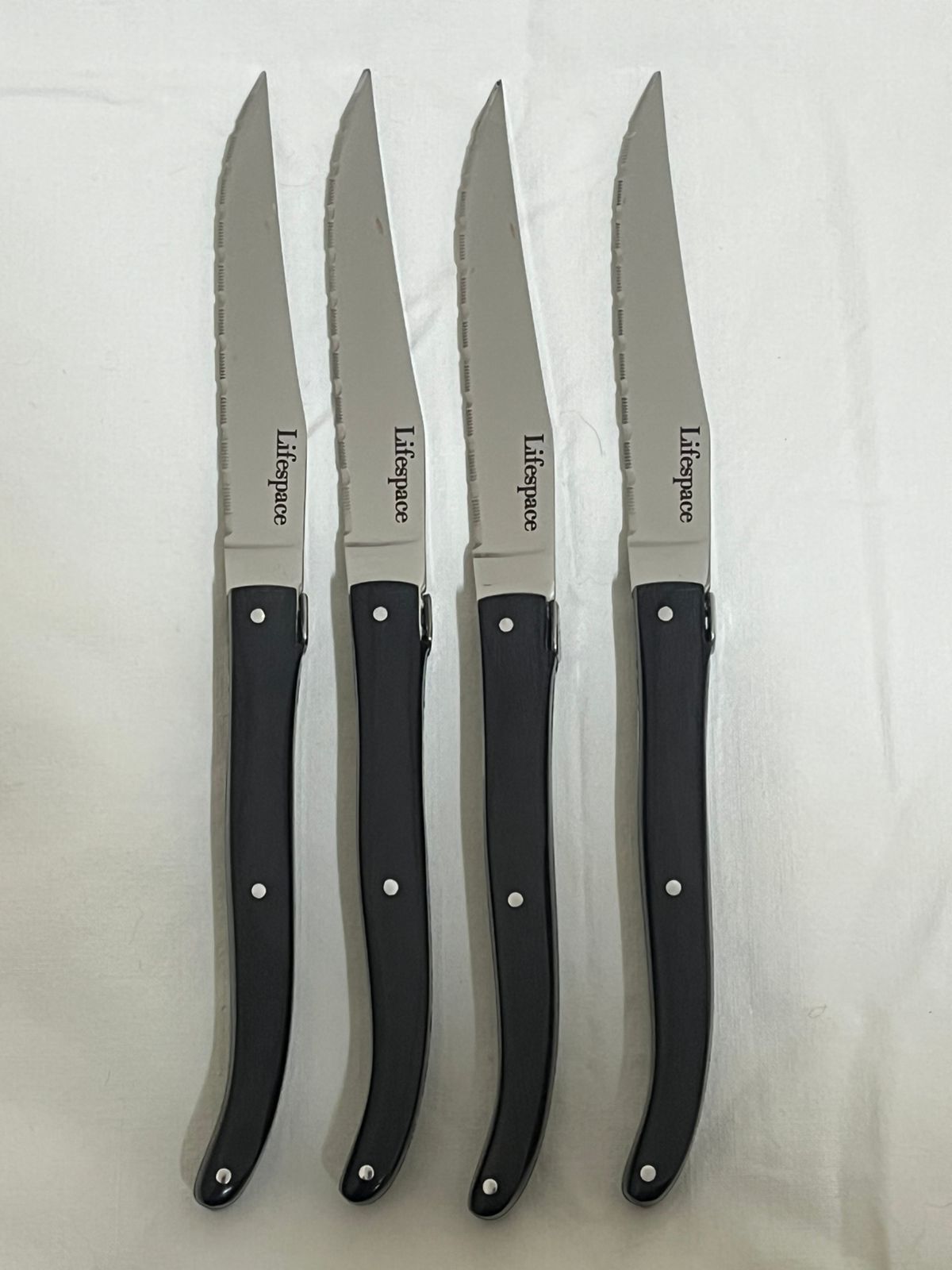 Lifespace 'Laguiole' 4-Piece Steak Knife Set in a Gift Box