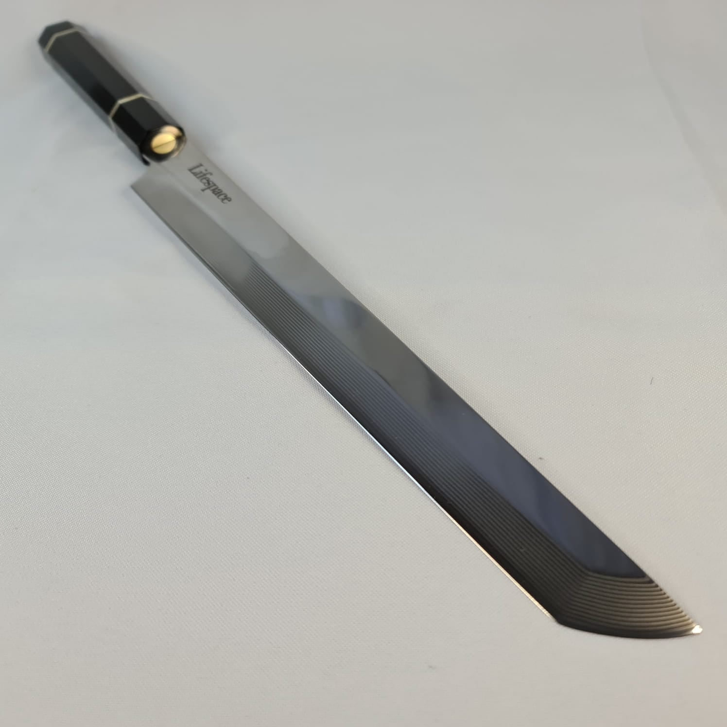 Lifespace Japanese Yanagiba Traditional Damascus Sashimi or Filleting Knife - 10.6 inch Blade